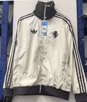 2526 Juv-- retro white windbreaker jacket S-XXL